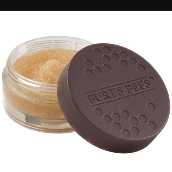 2/$20 5pc.Burt's bees revitalizing natural lip & face treatment bundle - Picture 5 of 12